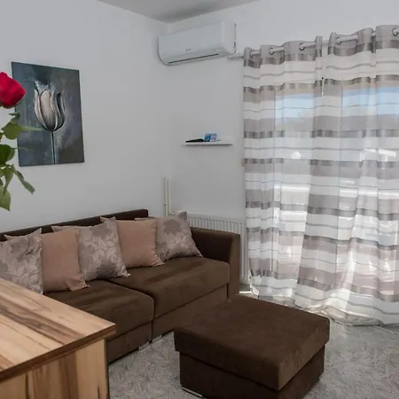 Apartmani Fila Vrsi Exterior photo
